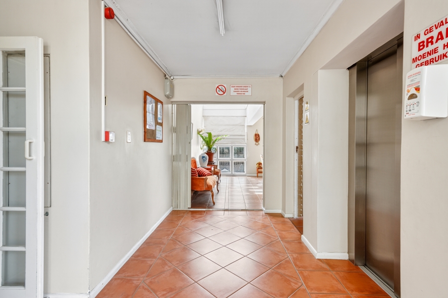 1 Bedroom Property for Sale in Van Ryneveld Western Cape